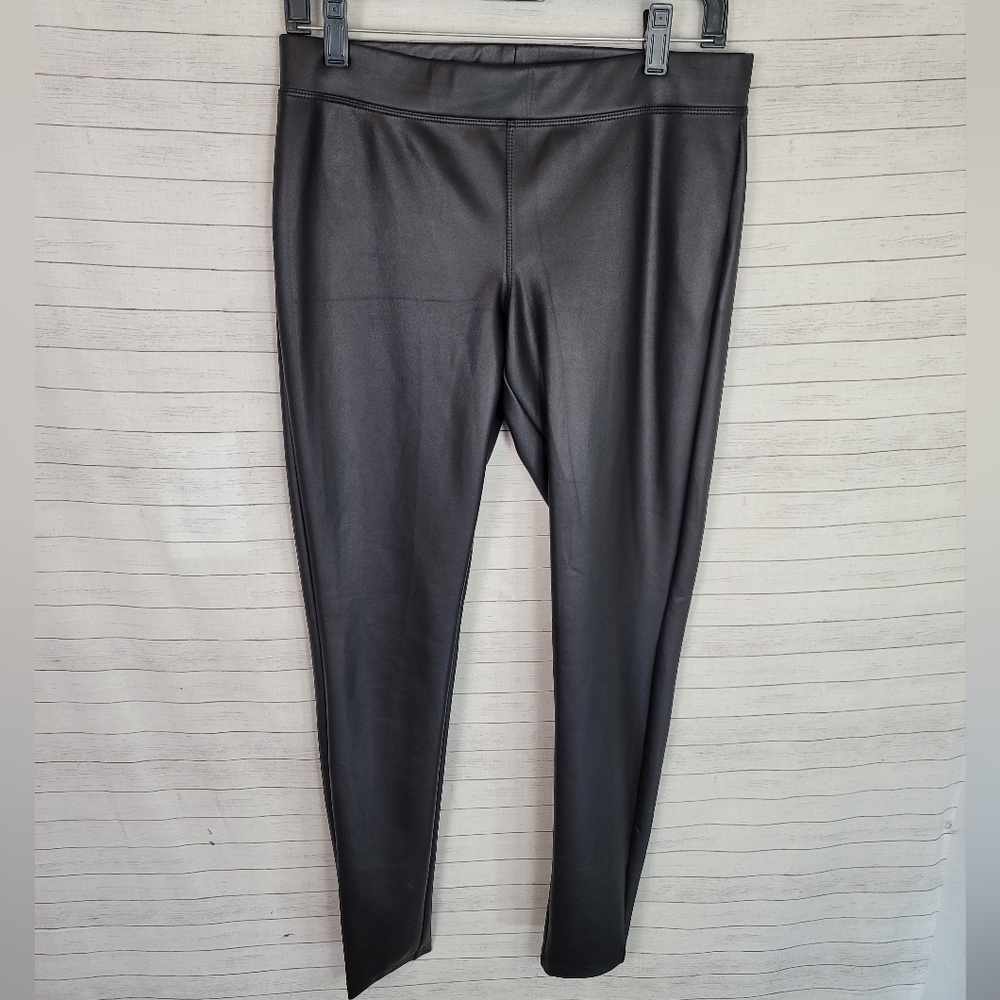 EXPRESS FAUX LEATHER PULL ON LEGGINGS IN BLACK, SZ MEDIUM